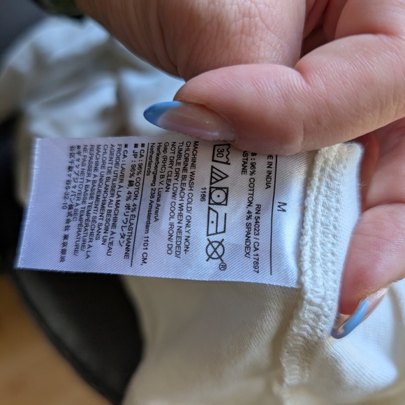 Banana Republic Cream Ruffle Sleeve Blouse Cotton Medium - Picture 5 of 7